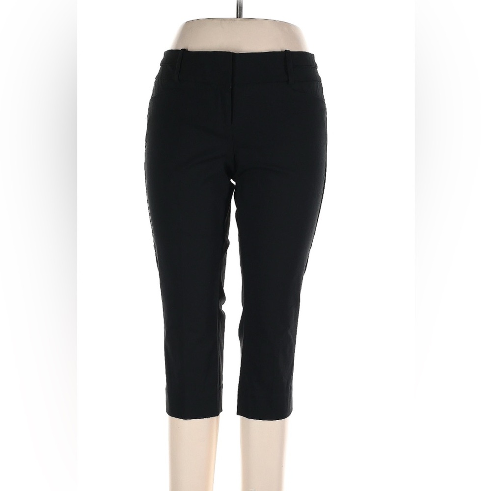 The Limited Black Slim-Fit Capris